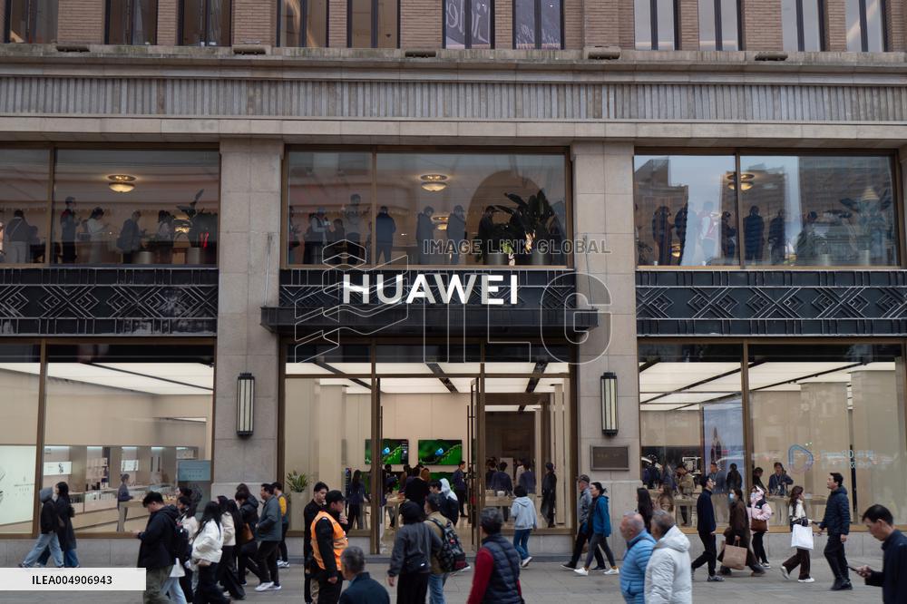 Huwei Mate 80 Phone Reserve