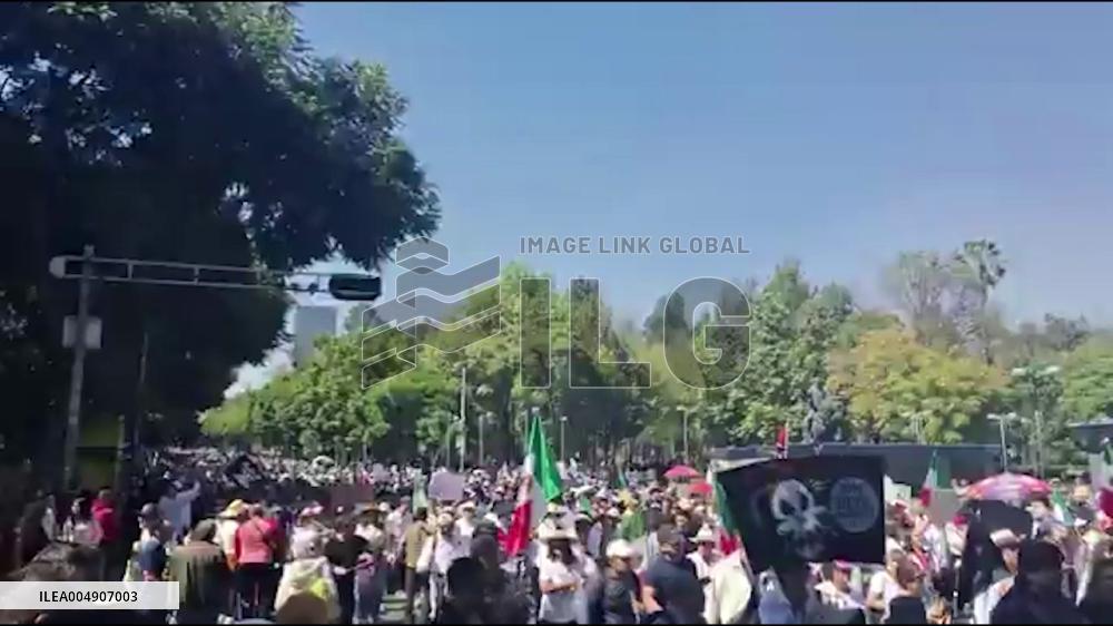 Mexico: Gen Z-Led Riot Erupts in Mexico City, Leaving 20 Injured 2