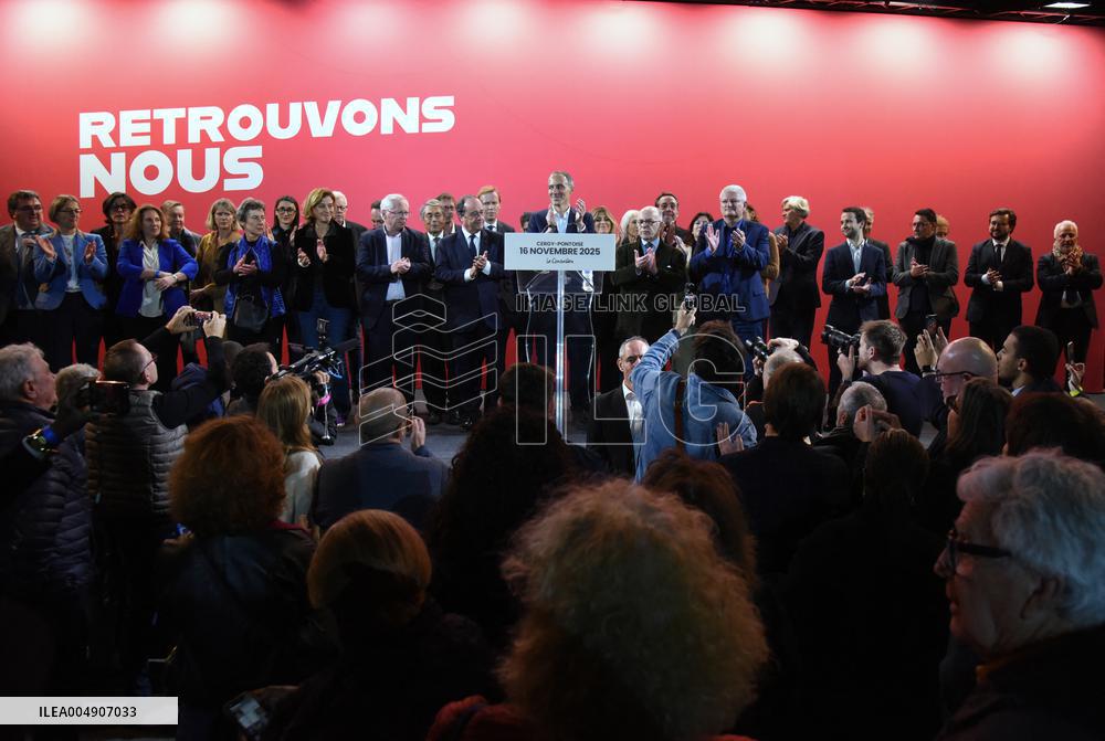 Meeting Of Bernard Cazeneuve For 2027 Presidential Election - Cergy-Pontoise