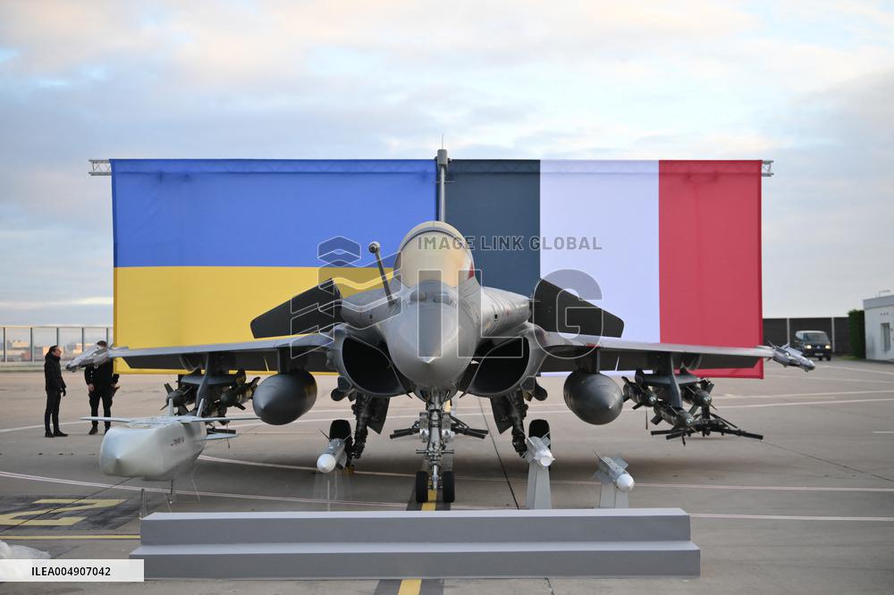 Volodymyr Zelensky Arrival Visit - Villacoublay