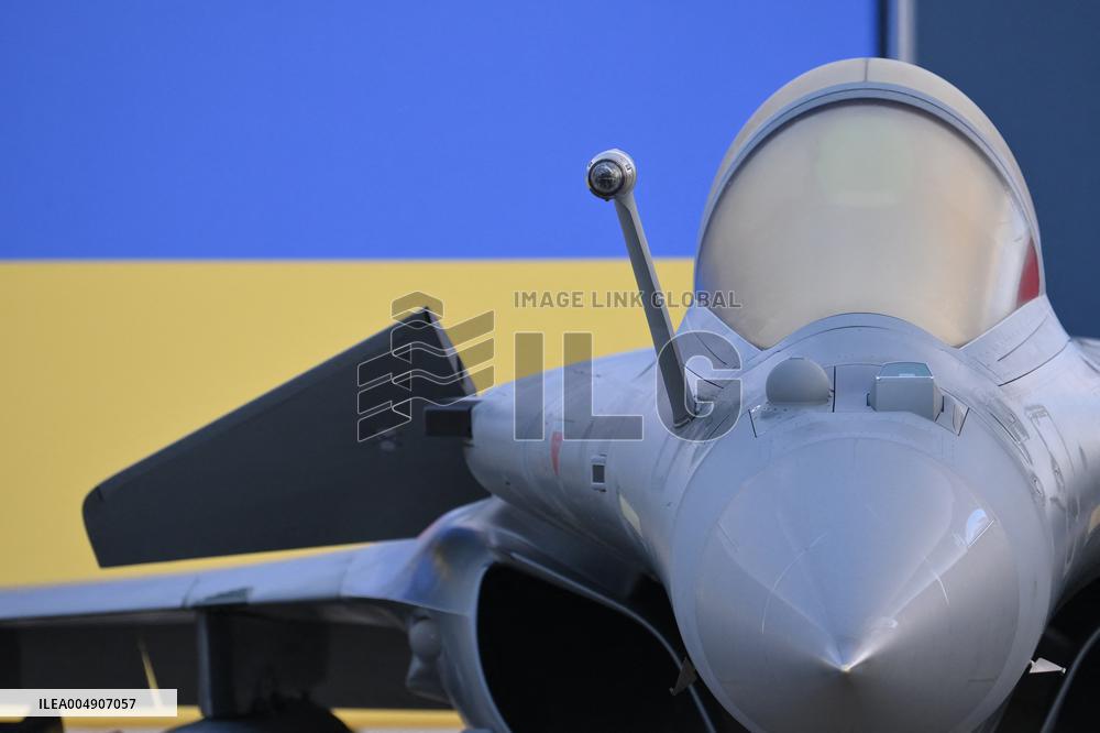 Volodymyr Zelensky Arrival Visit - Villacoublay