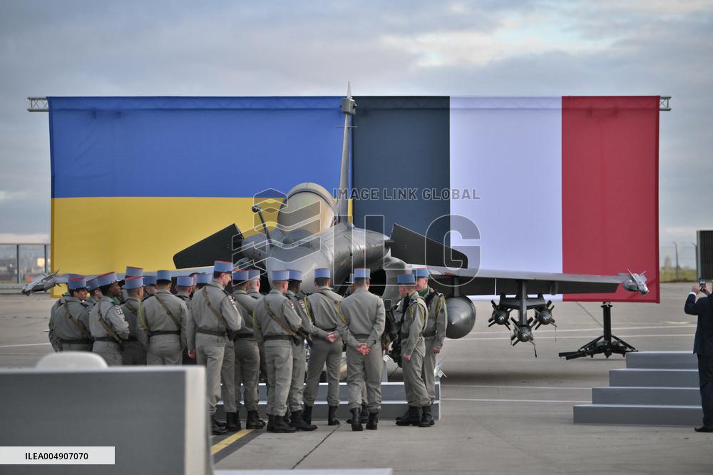 Volodymyr Zelensky Arrival Visit - Villacoublay