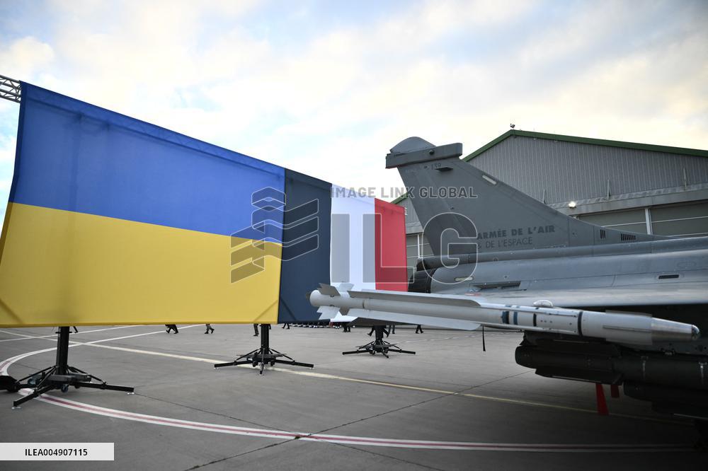 Volodymyr Zelensky Arrival Visit - Villacoublay