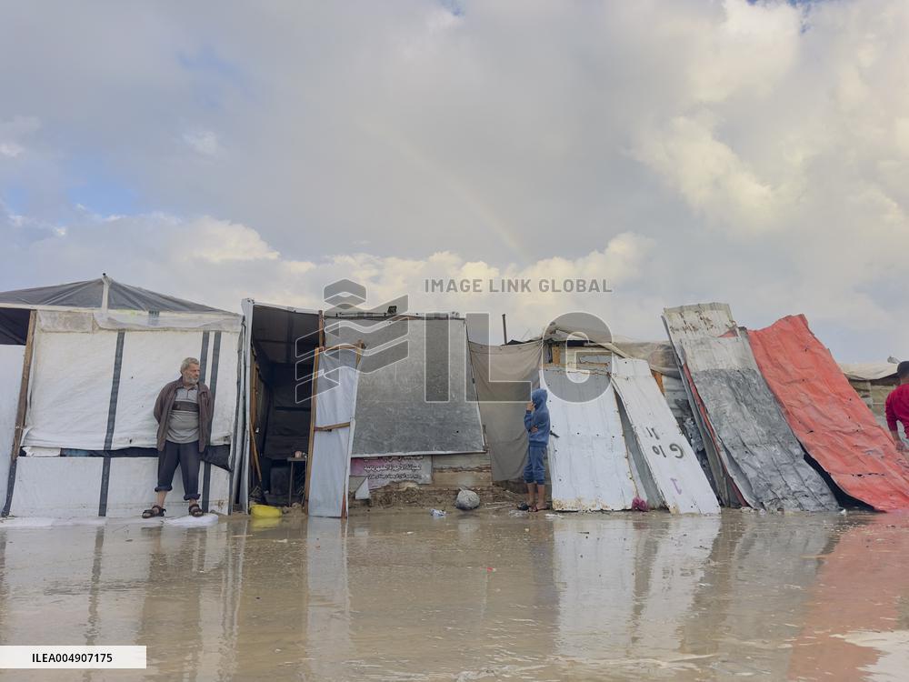 Weather Conditions Exacerbate Difficulties in Camps - Khan Yunis