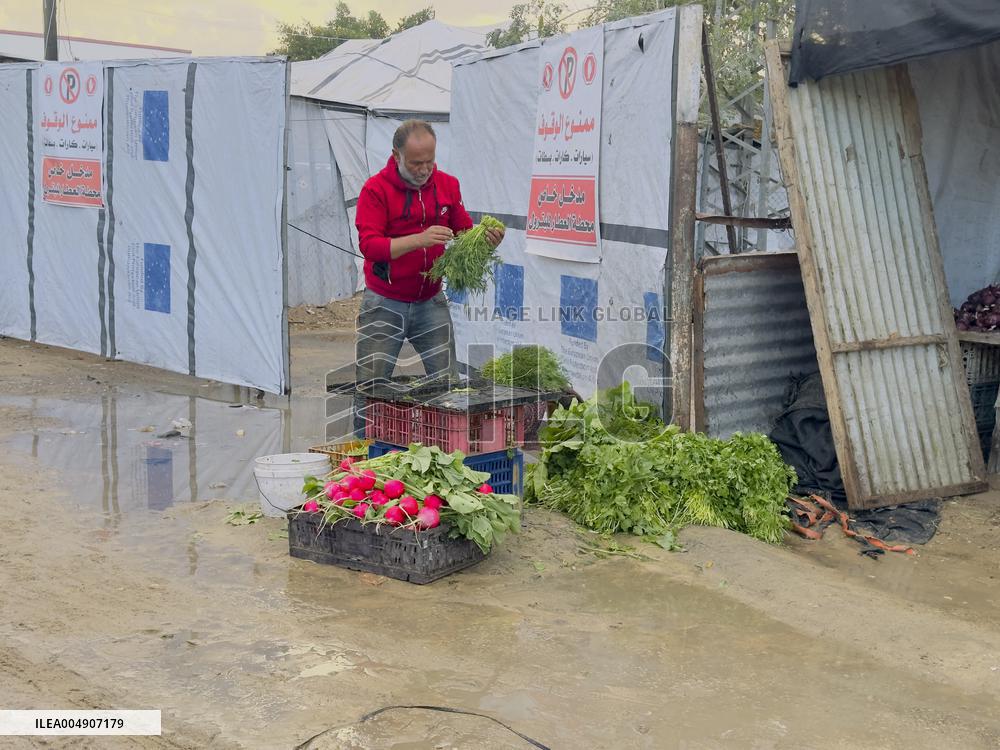Weather Conditions Exacerbate Difficulties in Camps - Khan Yunis