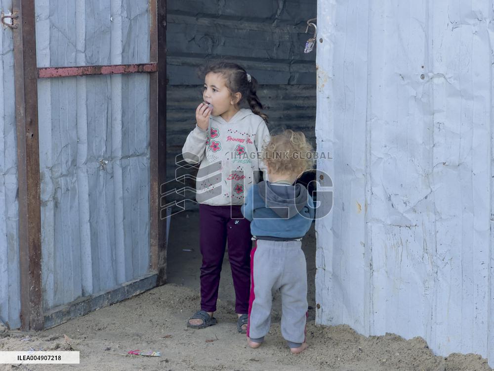 Weather Conditions Exacerbate Difficulties in Camps - Khan Yunis