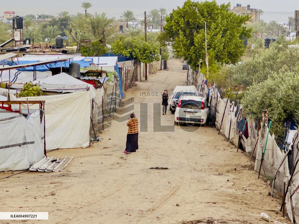 Weather Conditions Exacerbate Difficulties in Camps - Khan Yunis