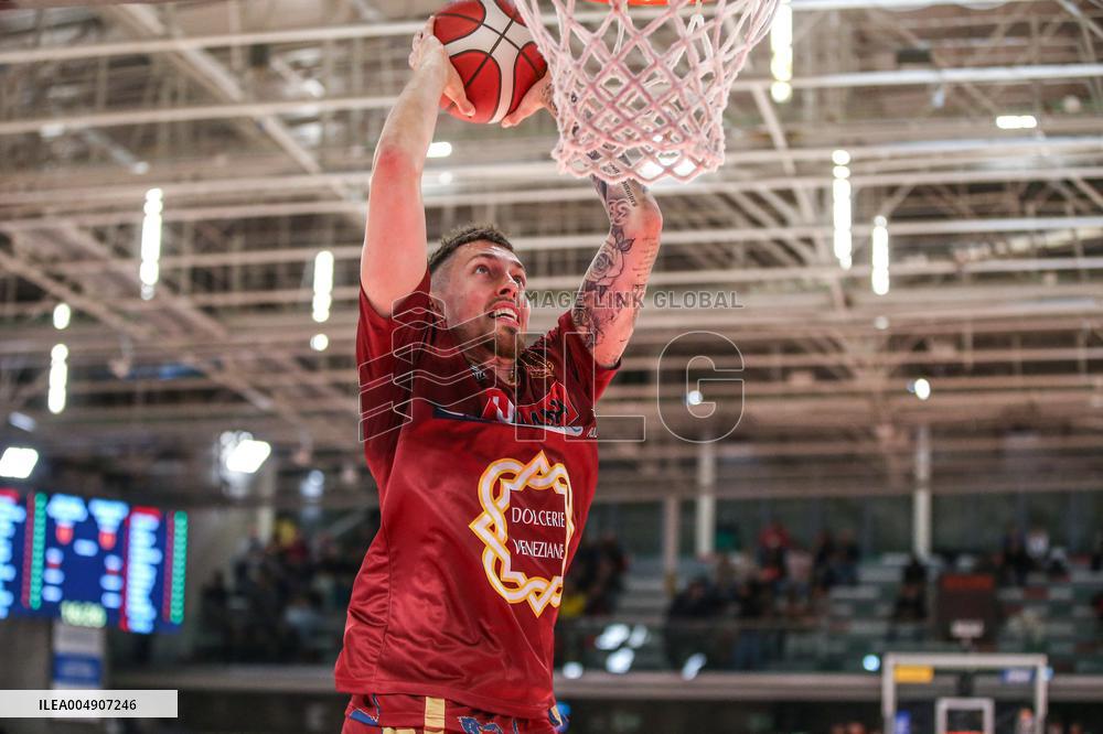 BASKET - Serie A - Una Hotels Reggio Emilia vs Umana Reyer Venezia