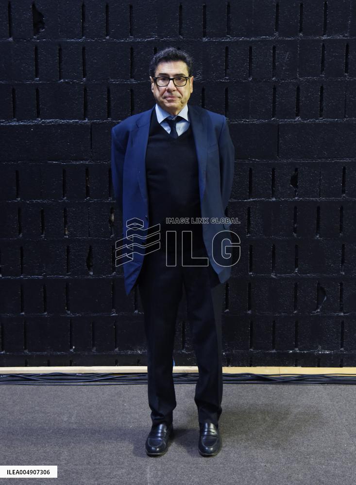 Meeting Of Bernard Cazeneuve For 2027 Presidential Election - Cergy-Pontoise