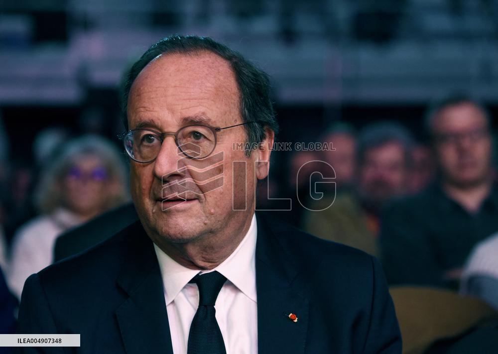 Meeting Of Bernard Cazeneuve For 2027 Presidential Election - Cergy-Pontoise