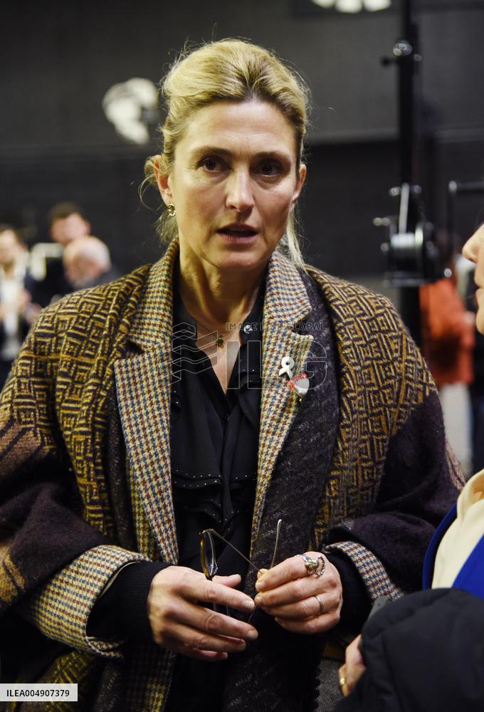 Meeting Of Bernard Cazeneuve For 2027 Presidential Election - Cergy-Pontoise