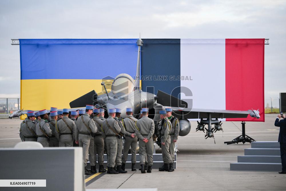 Volodymyr Zelensky Arrival Visit - Villacoublay