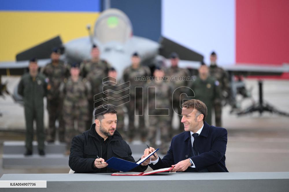 Volodymyr Zelensky Arrival Visit - Villacoublay