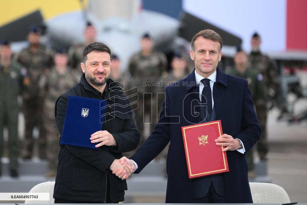 Volodymyr Zelensky Arrival Visit - Villacoublay