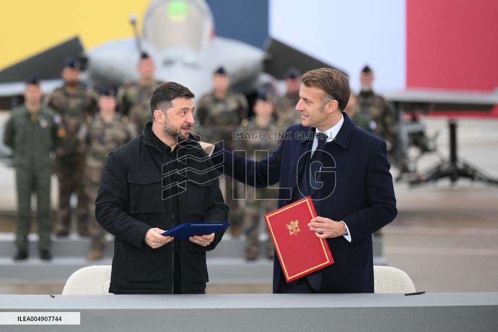Volodymyr Zelensky Arrival Visit - Villacoublay