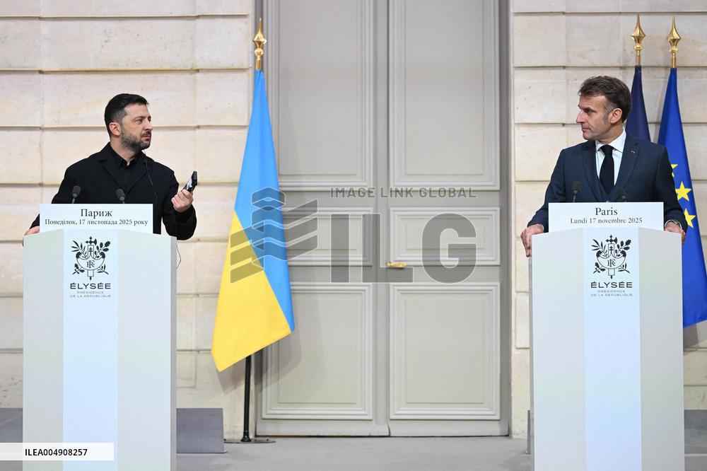 Emmanuel Macron Meets Volodymyr Zelensky - Press Conference