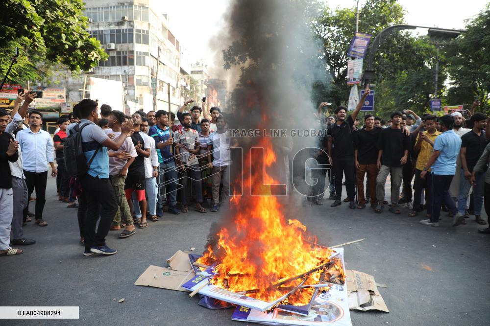 Clashes Outside the International Criminal Court - Dhaka