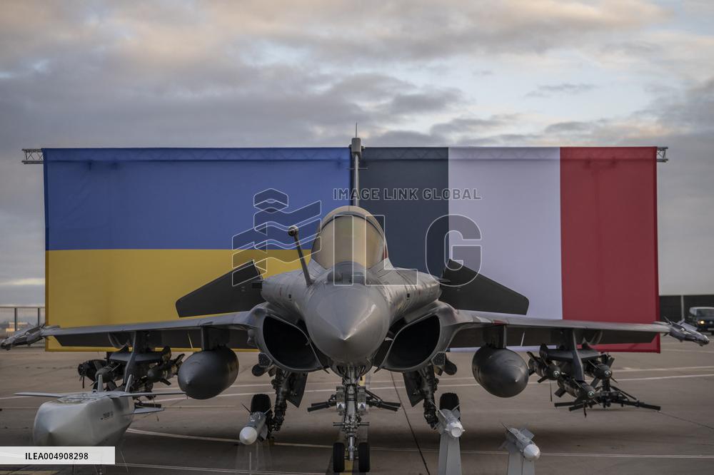 Volodymyr Zelensky Arrival Visit - Villacoublay