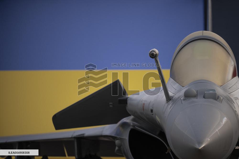 Volodymyr Zelensky Arrival Visit - Villacoublay