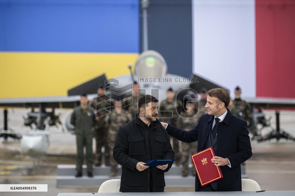 Volodymyr Zelensky Arrival Visit - Villacoublay
