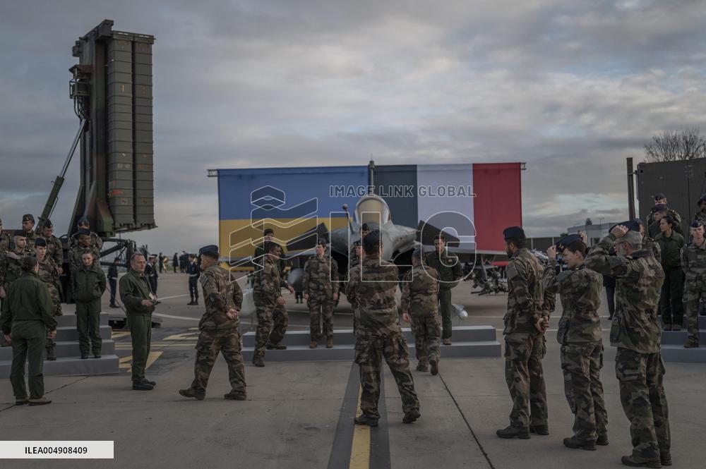 Volodymyr Zelensky Arrival Visit - Villacoublay