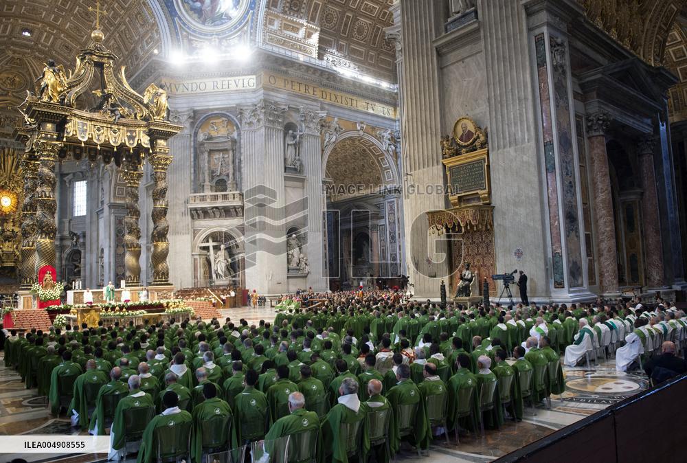 Pope Leo XIV Leads Mass For The Jubilee Of The Poor - Vatican