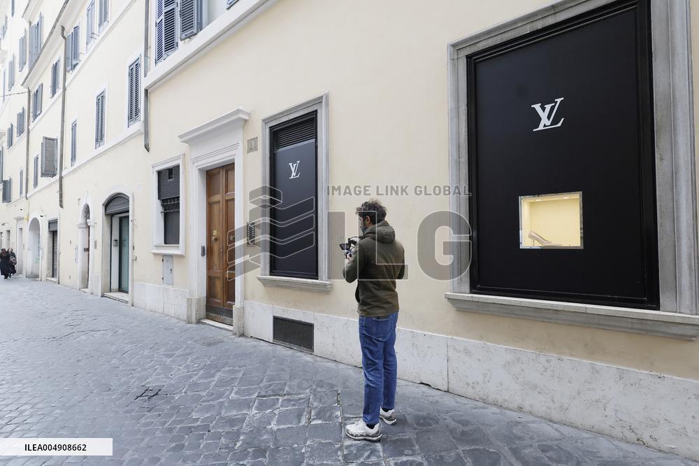 Burglary at Louis Vuitton Headquarters - Rome