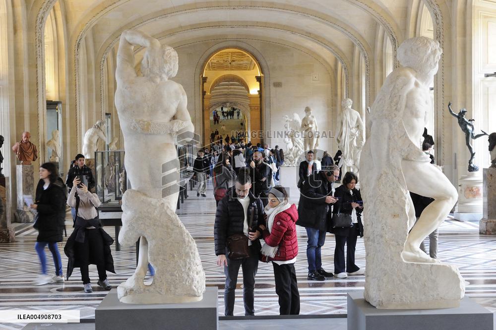 Illustration - Louvre Museum