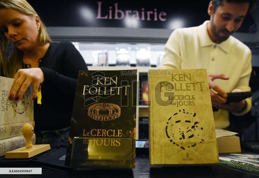 Ken Follett At Public Interview - Paris