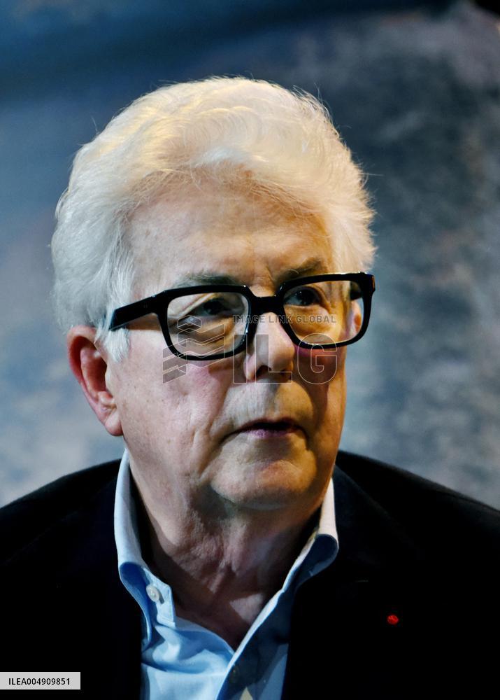Ken Follett At Public Interview - Paris