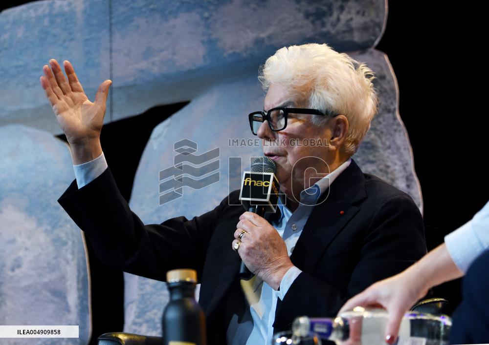 Ken Follett At Public Interview - Paris