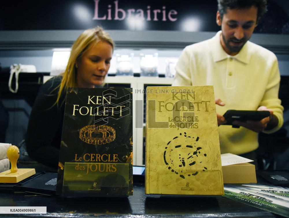 Ken Follett At Public Interview - Paris