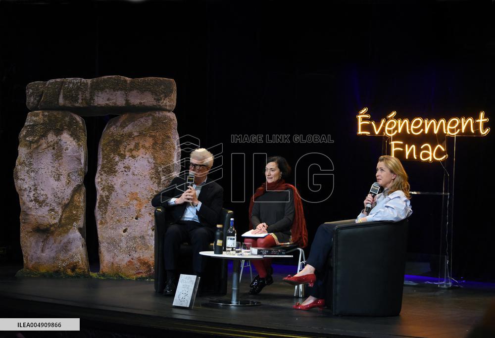 Ken Follett At Public Interview - Paris