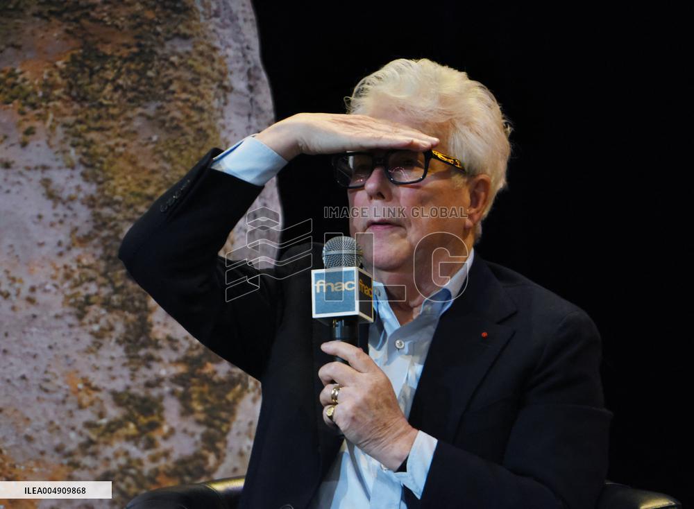 Ken Follett At Public Interview - Paris