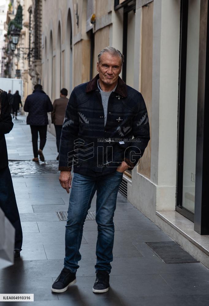 Dolph Lundgren Shopping - Milan