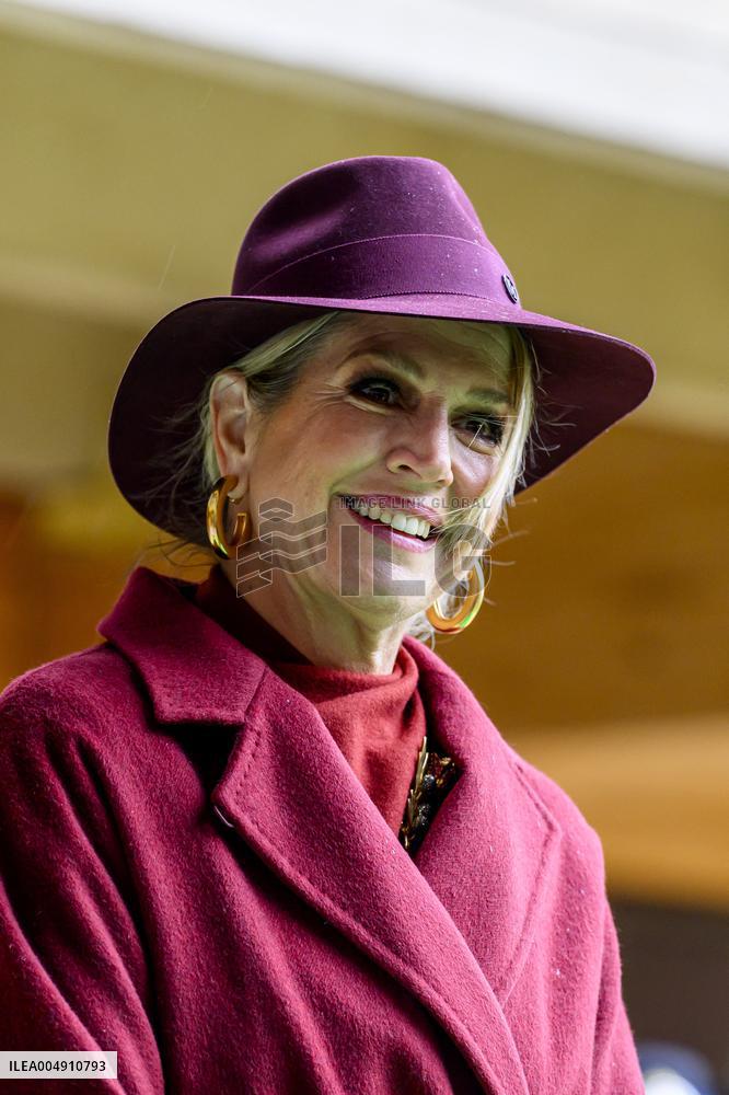 Queen Maxima Opens Circular Wooden Residential Building - Rotterdam