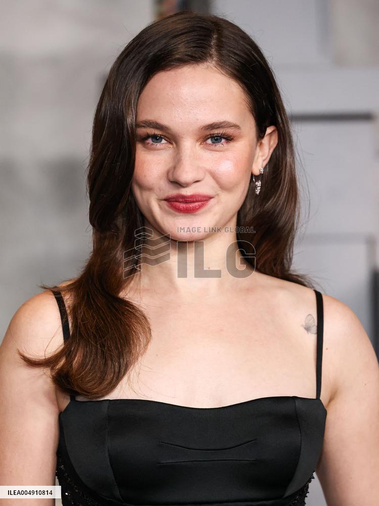 Wake Up Dead Man: A Knives Out Mystery Premiere - Paris