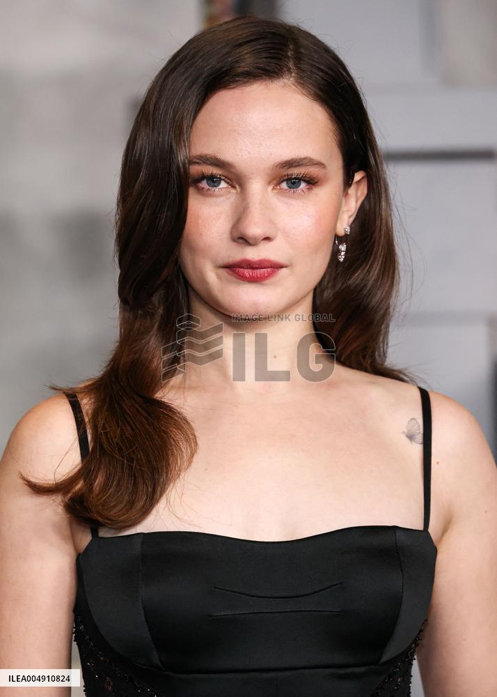 Wake Up Dead Man: A Knives Out Mystery Premiere - Paris