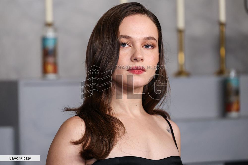 Wake Up Dead Man: A Knives Out Mystery Premiere - Paris