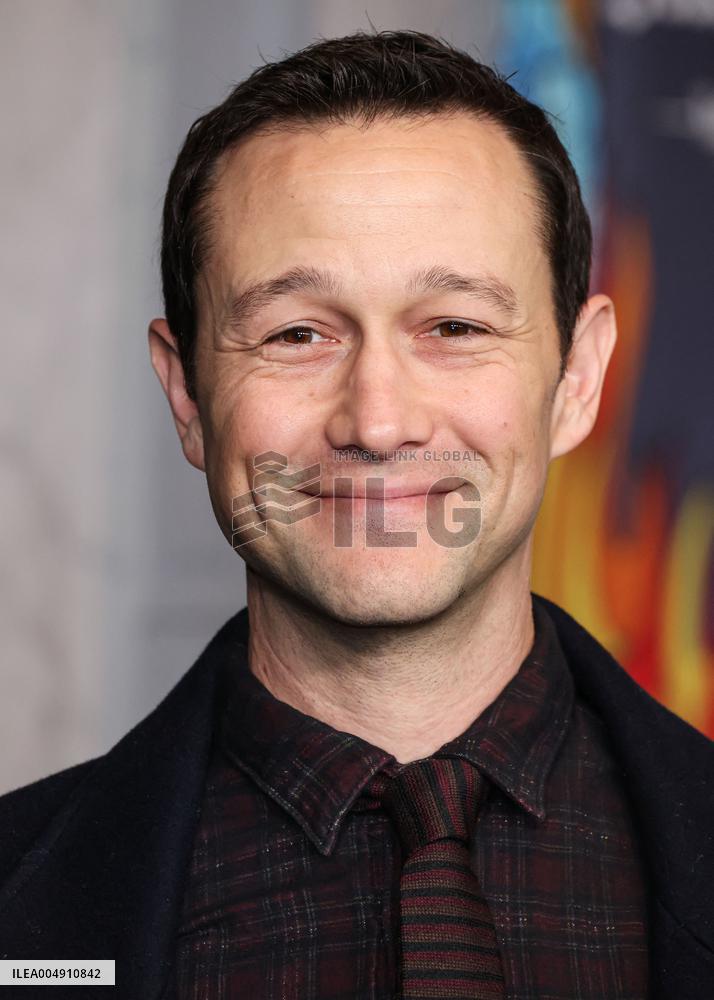 Wake Up Dead Man: A Knives Out Mystery Premiere - Paris