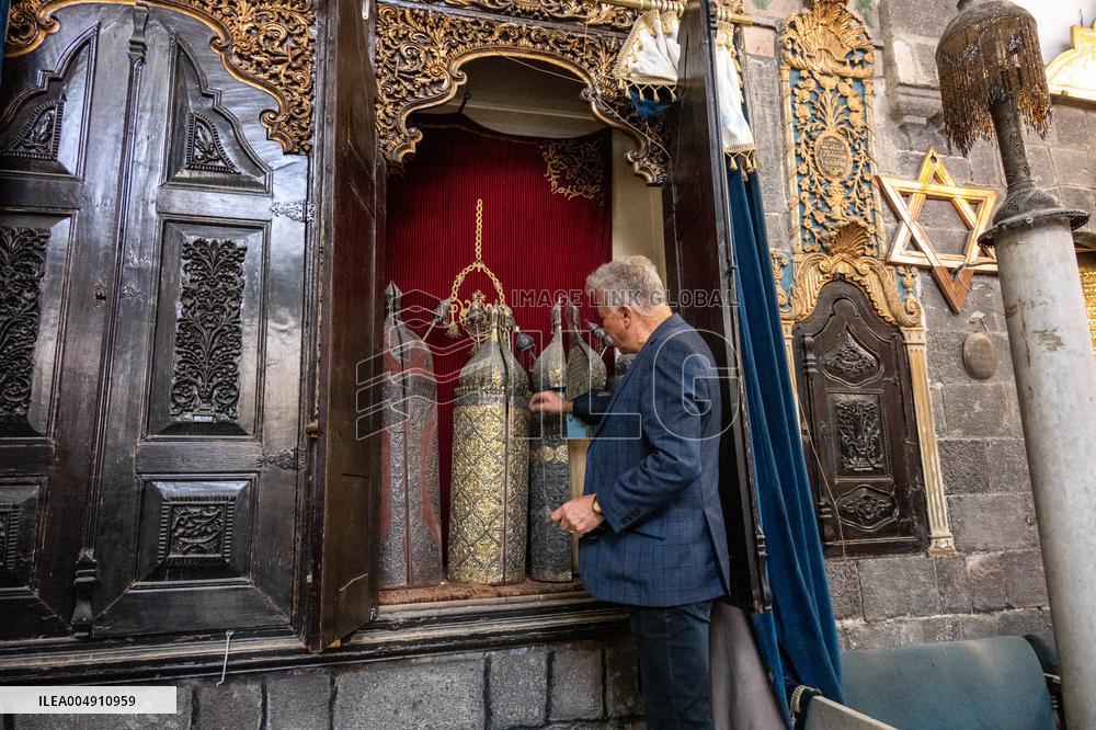Inside the Last Synagogue of Syria - Damascus