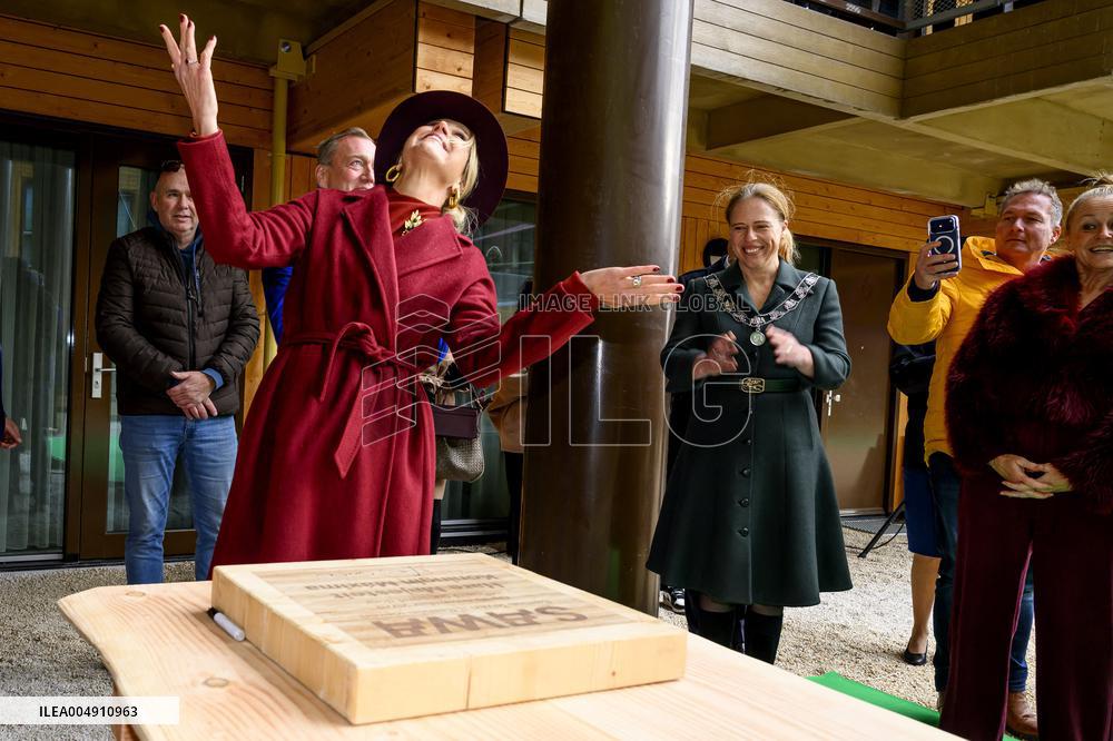 Queen Maxima Opens Circular Wooden Residential Building - Rotterdam