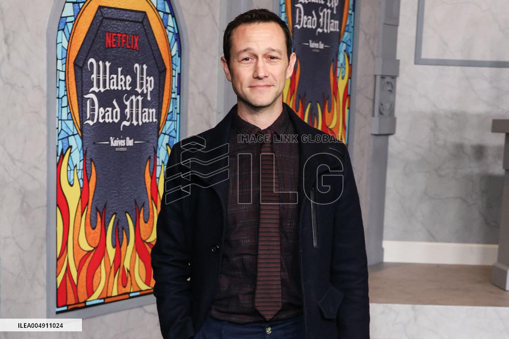 Wake Up Dead Man: A Knives Out Mystery Premiere - Paris