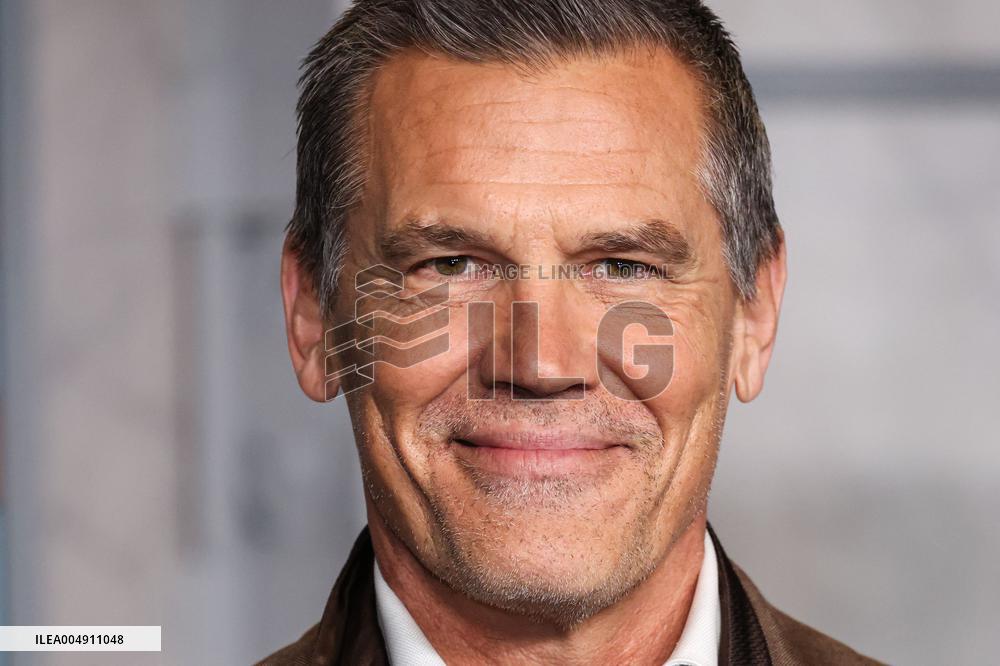 Wake Up Dead Man: A Knives Out Mystery Premiere - Paris