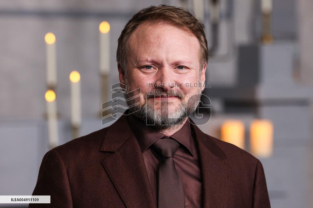 Wake Up Dead Man: A Knives Out Mystery Premiere - Paris
