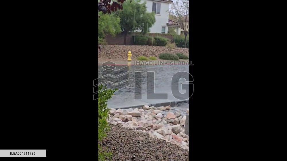 US: Las Vegas Under Flood Watch as Heavy Rain Hits Valley 2