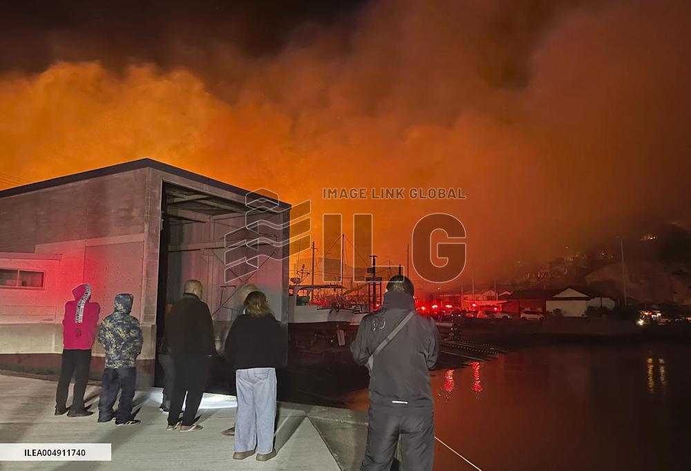 Massive fire in southwestern Japan