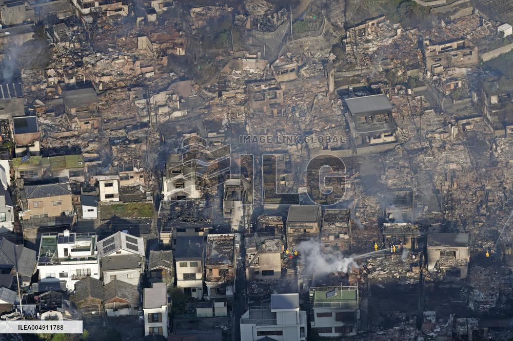 Massive fire in southwestern Japan