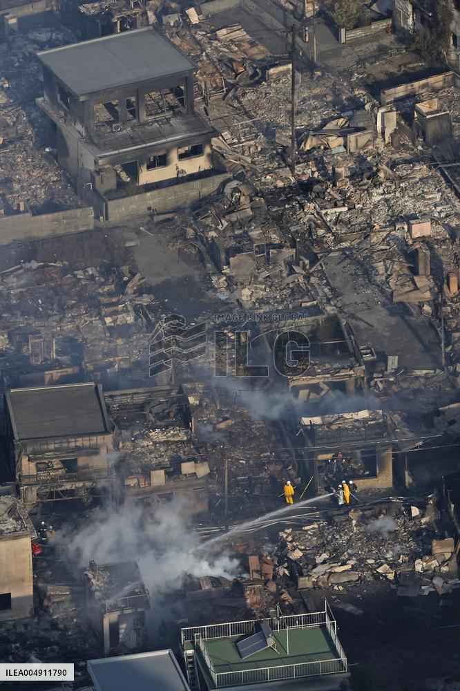 Massive fire in southwestern Japan