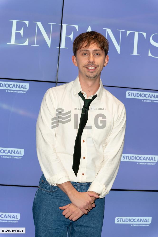 Les Enfants Vont Bien Premiere - Paris